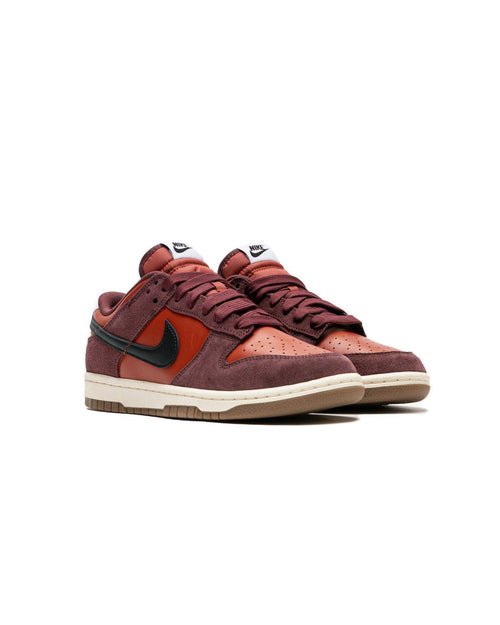 NIKE DUNK LOW RETRO SE