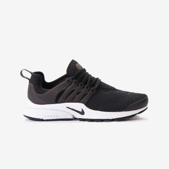 NIKE AIR PRESTO "BLACK / WHITE"