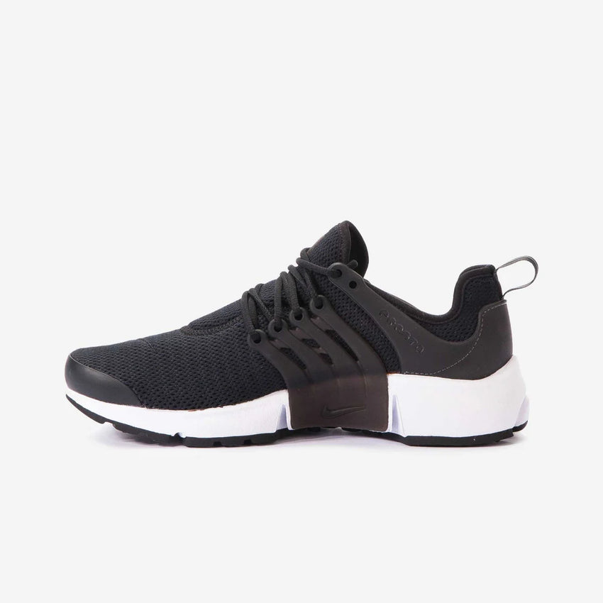 NIKE AIR PRESTO "BLACK / WHITE"