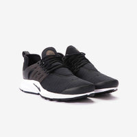 NIKE AIR PRESTO "BLACK / WHITE"
