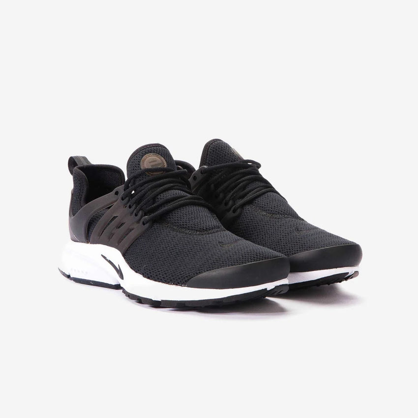 NIKE AIR PRESTO "BLACK / WHITE"