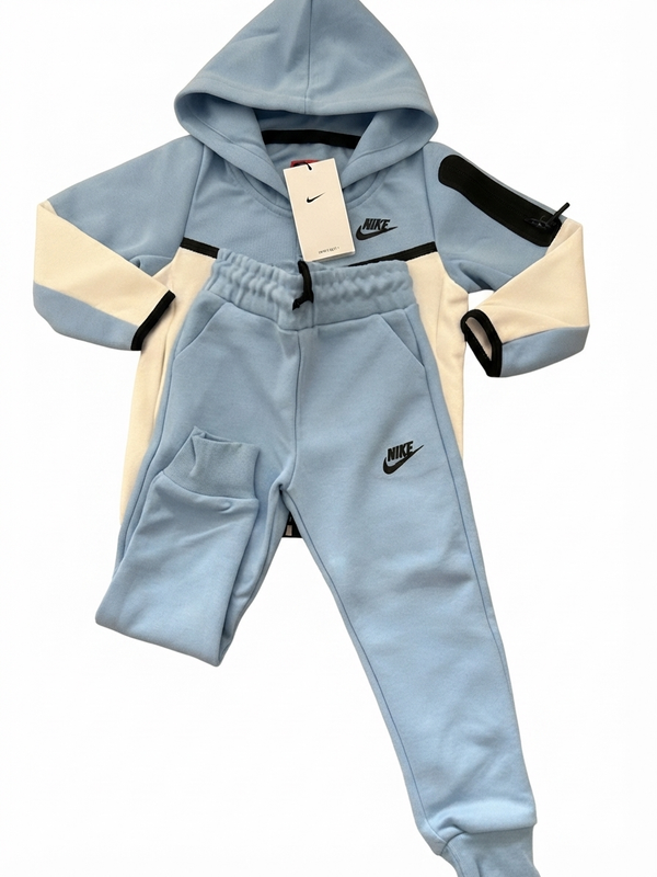 Nike / Alpha Fleece Tech Kinder Jogger/Traininganzug