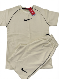 Nike Sommer Anzug 2teiler Kurz -Restposten